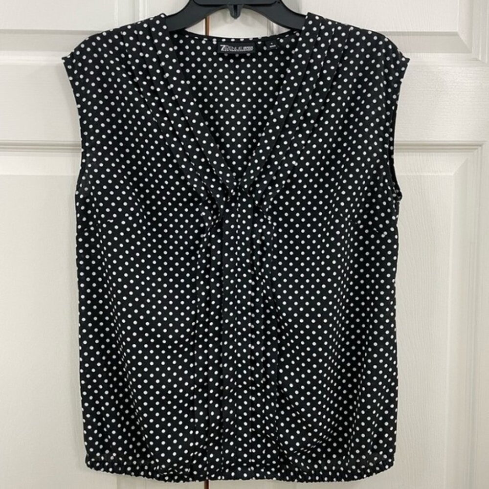 7th Avenue Design Studio by New York & Company rouched front top. Size Small